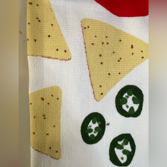 Set of 2 Mexican Appetizers Kitchen Towels Queso Salsa Guacamole Nacho Chips - Picture 6 of 8